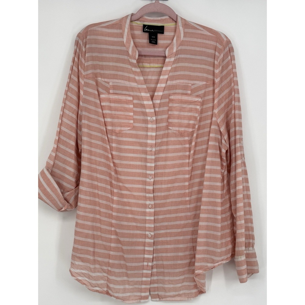 Lane Bryant Long Sleeve Vneck Button Down 18/20